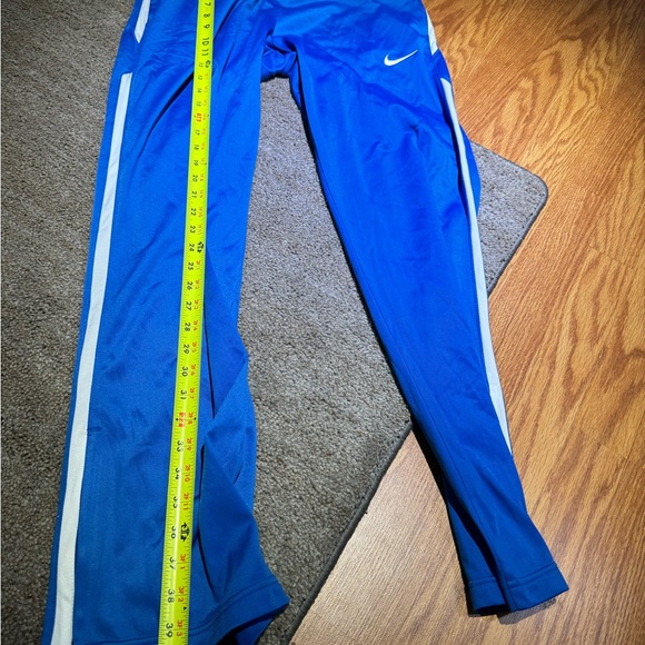 Women’s Nike track pant size medium.  Blue Bx12 - Picture 3 of 6